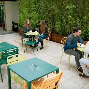 Barcelona Pere Tarres Youth Hostel Barselona